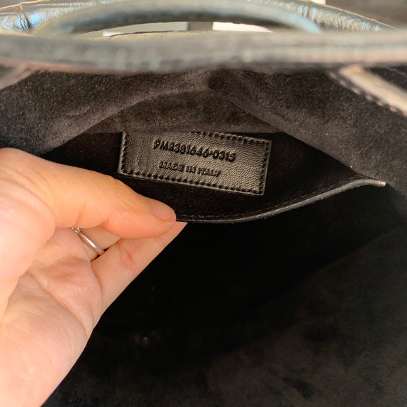 SAINT LAURENT Emmanuelle black Leather Bucket Bag - Picture 5 of 8